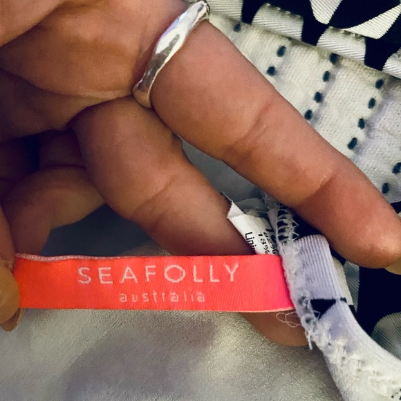 Seafolly youth size 10 black & white bikini like new!! - Picture 7 of 11